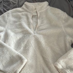 Fuzzy turtleneck jacket